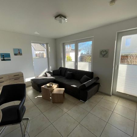 Villa Sara Wohnung Buskam Mit Terrasse Goehren  Eksteriør bilde