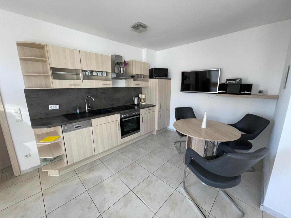 Villa Sara Wohnung Buskam Mit Terrasse Goehren  Eksteriør bilde